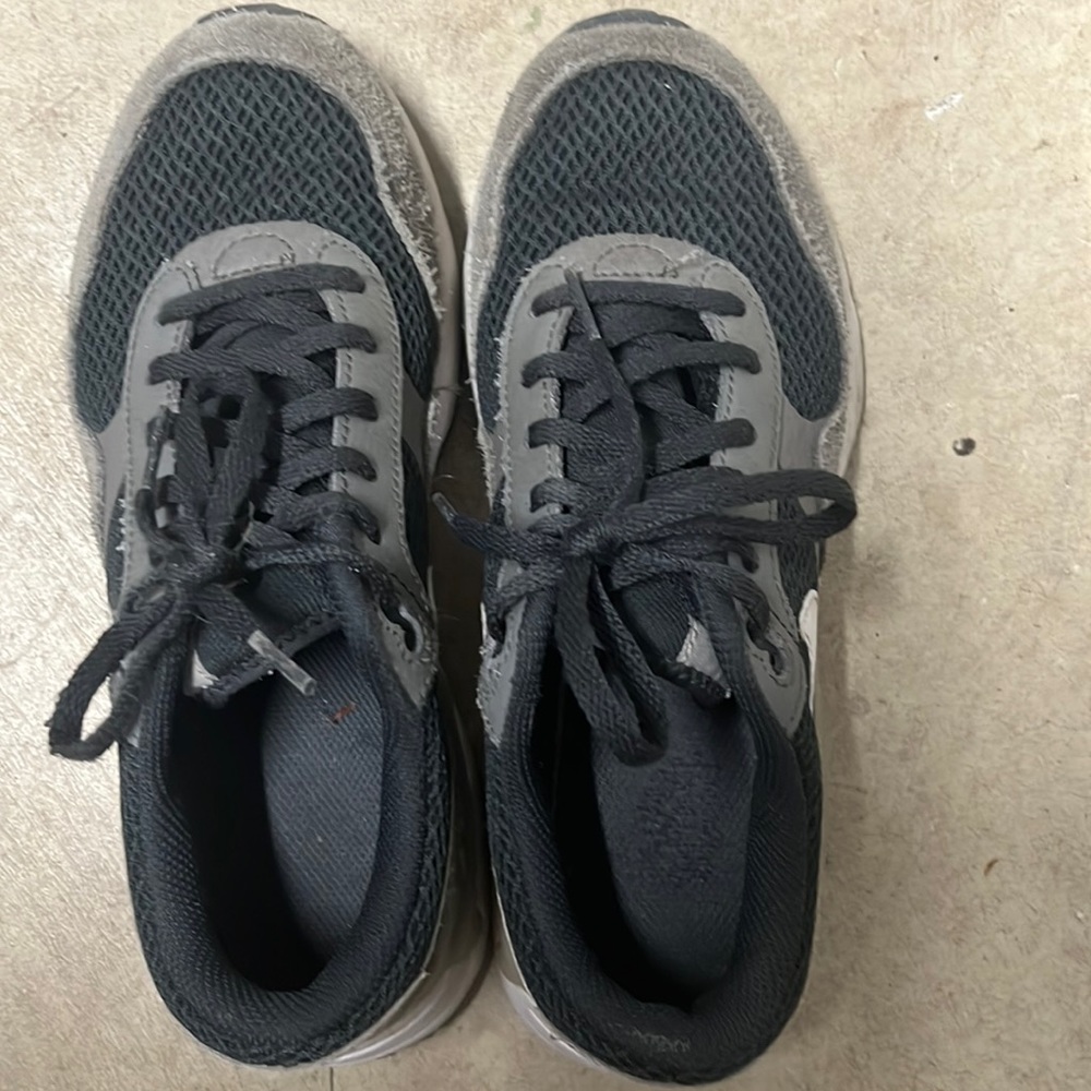 Boys Nike AirMax Shoes
